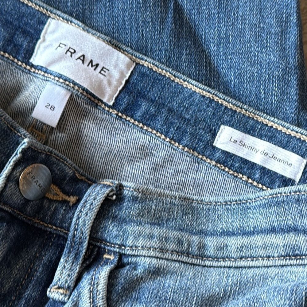 FRAME Le Skinny de Jeanne Jeans ~ Size 28 Medium Wash, Patchwork Pocket - Picture 2 of 7